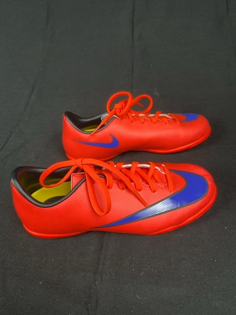 Chaussures de football enfant Nike rouge - 33 Réf: C070