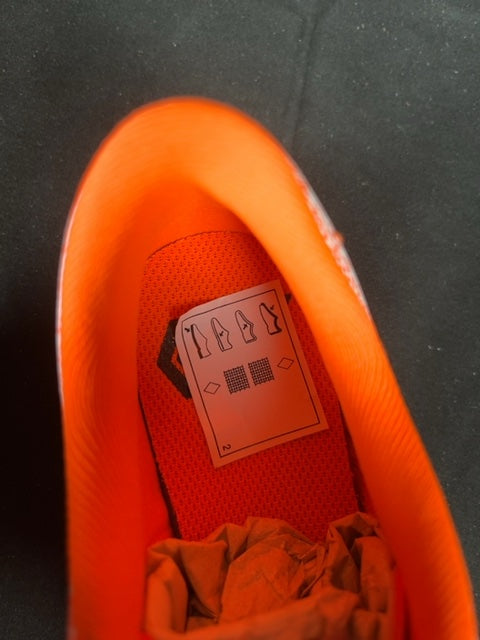 Chaussures de football Nike Orange - 33 Réf: C073