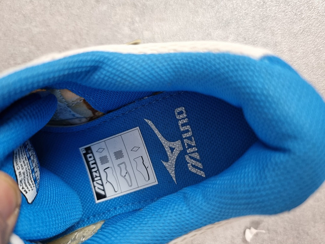 Chaussures de sport en salle Mizuno blanches et bleues - Taille 38 Réf: C242