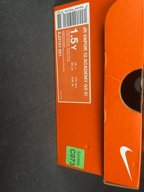 Chaussures de football Nike Orange - 33 Réf: C073
