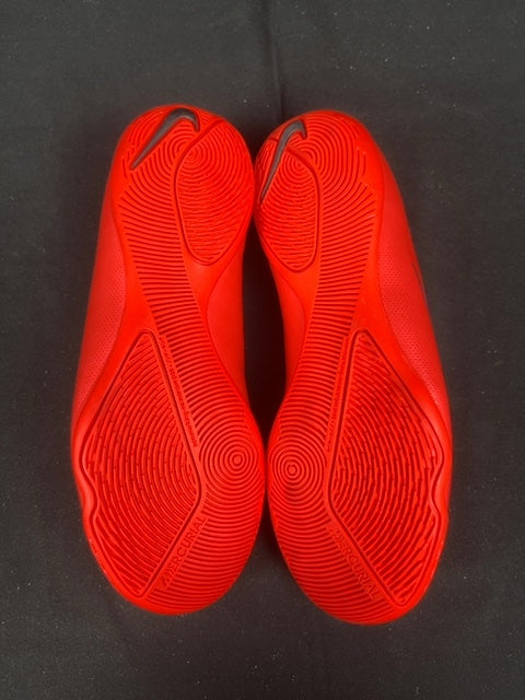 Chaussures de football enfant Nike rouge - 33 Réf: C070