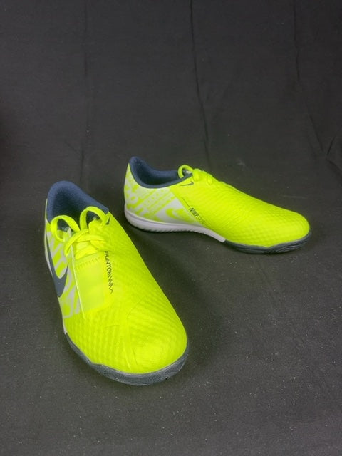 Chaussures futsal Nike jaune - 33.5 Réf: Ao0372-717