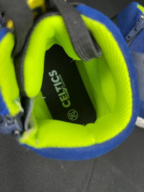 Baskets Celtics Footwear Bleu - 26 Réf: 192-4064