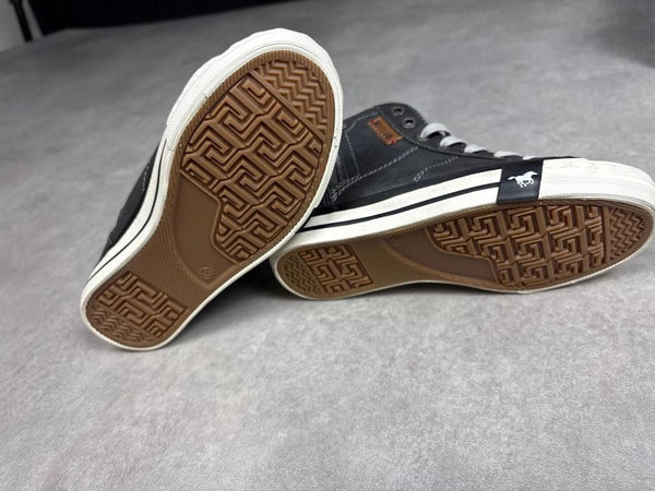 Baskets montantes Mustang 914376 Taille 32 grises Réf: C230