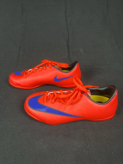 Chaussures de football enfant Nike rouge - 33 Réf: C070