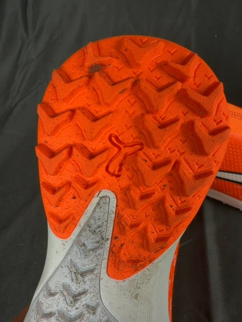 Chaussures de football Puma orange - 34 Réf: C237