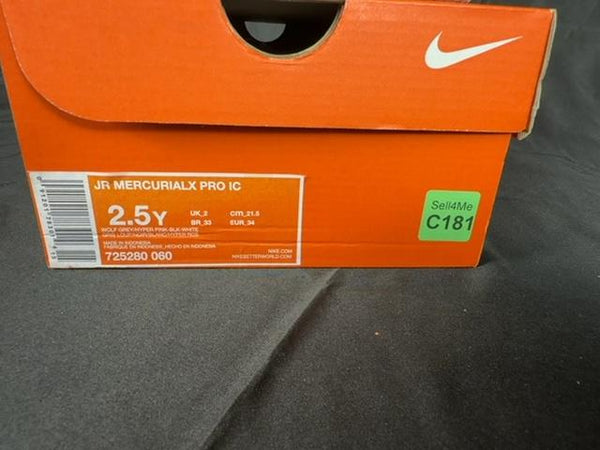 Chaussures de football Nike Gris - 34 Réf: C0181