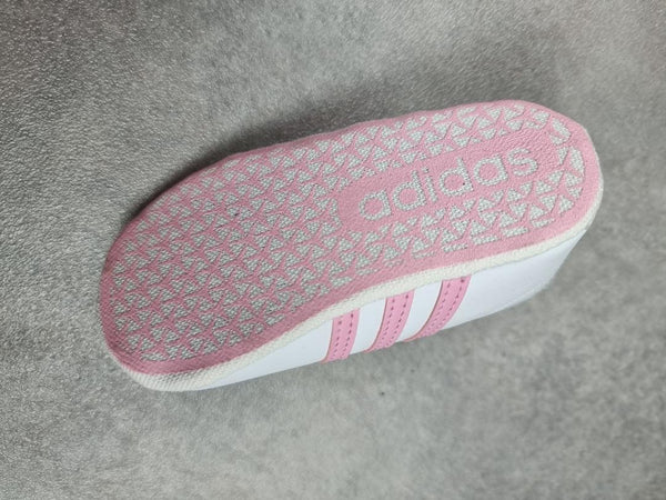 Chaussons et pantoufle adidas blanc et rose - Pointure 19 C026