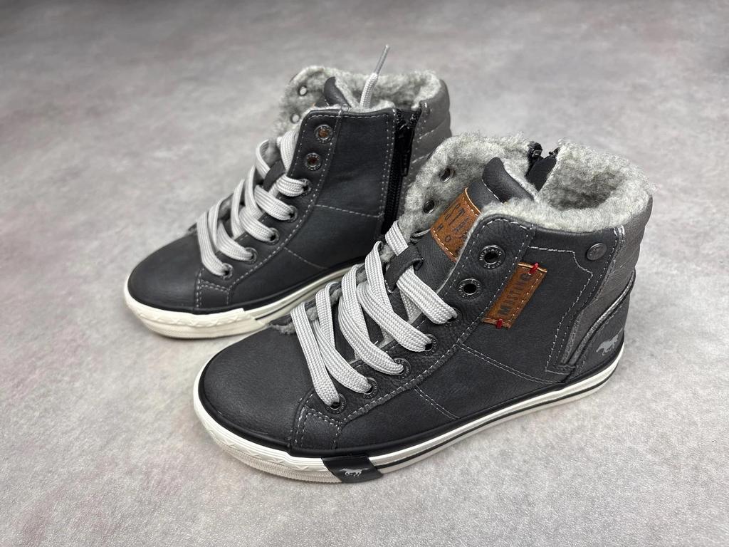Baskets montantes Mustang 914376 Taille 32 grises Réf: C230