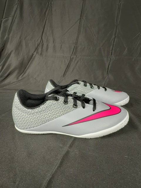Chaussures de football Nike Gris - 34 Réf: C0181