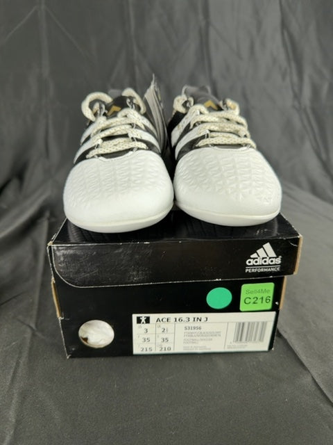 Chaussures de football Adidas Blanc - 35 Réf: C216