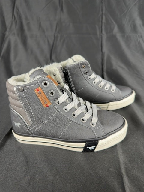 Baskets Mustang gris - 31 Réf: C207