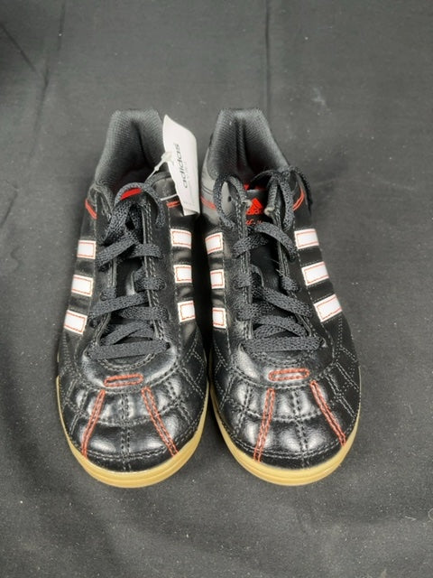 Chaussures de football Adidas Noir - 33 Réf: C074