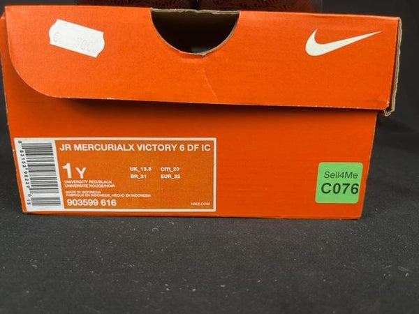 Chaussures de football Nike Rouge - 32 Réf: C076