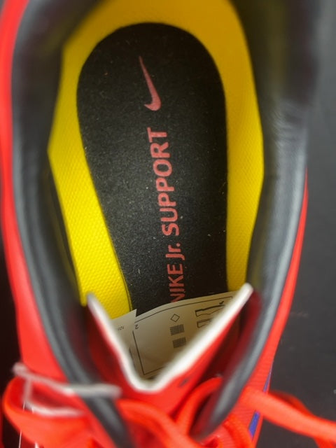 Chaussures de football enfant Nike rouge - 33 Réf: C070