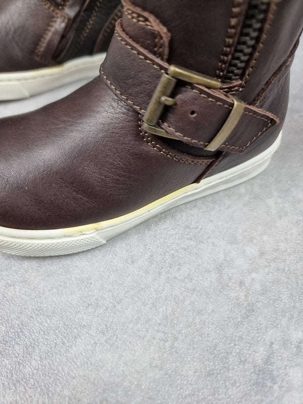 Bottes Pinocchio marron foncé - Pointure 23 C009