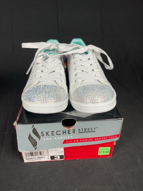 Baskets Skechers Blanc - 35 Réf: C136