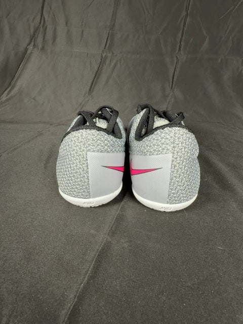 Chaussures de football Nike Gris - 34 Réf: C0181
