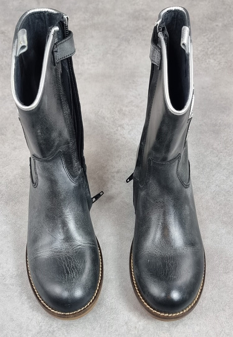 Bottes filles Hip noir étoile 36 Réf: C0247 Image principale du produit