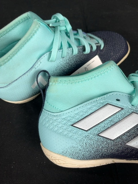 Chaussures de football Adidas Turquoise - 33 Réf: C079