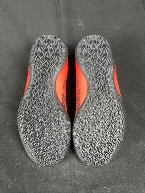Chaussures de football Nike Rouge - 32 Réf: C076
