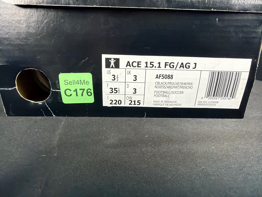 Chaussures de football Adidas noir - 35 Réf: C176