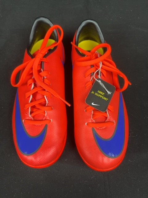Chaussures de football enfant Nike rouge - 33 Réf: C070
