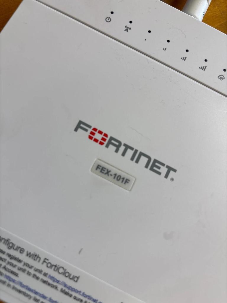 Fortinet Fortiextender Fex-101f – Routeur 4g Lte Pro