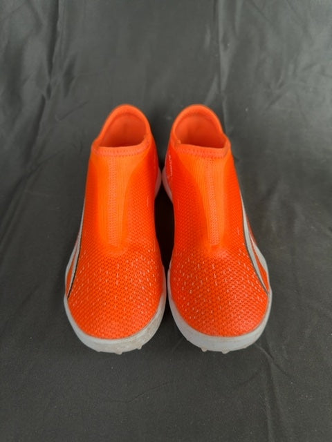 Chaussures de football Puma orange - 34 Réf: C237 Image secondaire du produit