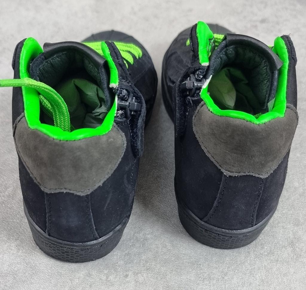 Baskets garçon Hip noires à lacets verts - Pointure 25 C023 - Sell4Me