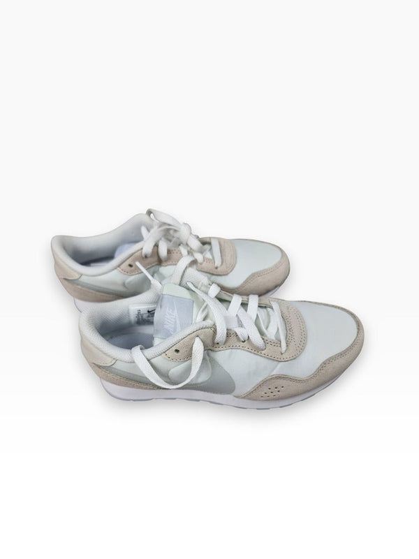 Baskets Nike Md Valiant blanc - Taille 36 Réf: C0249 - Sell4Me