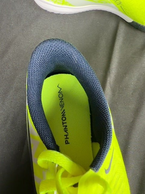 Chaussures de football Nike Phantom Venom jaune - 33 Réf: C236 - Sell4Me
