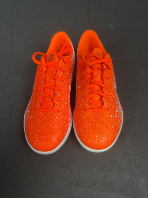 Chaussures de football Nike Orange - 33 Réf: C073