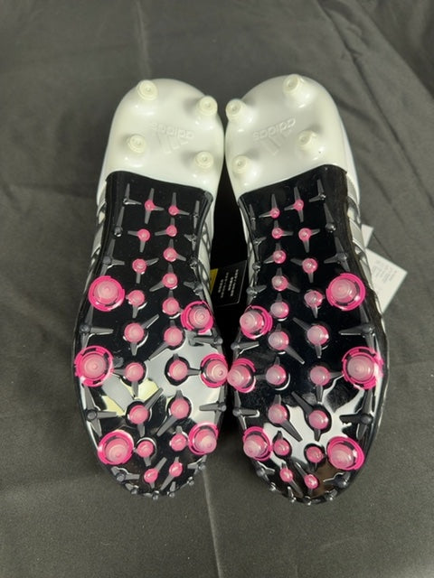 Chaussures de football Adidas noir - 35 Réf: C176