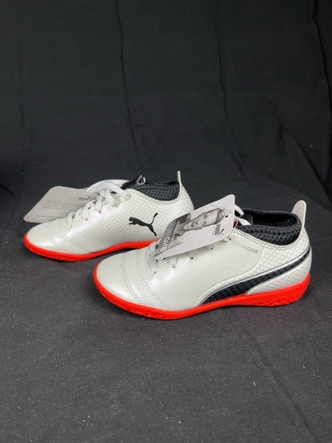 Chaussures de foot Puma Blanc - 28 Réf: C138