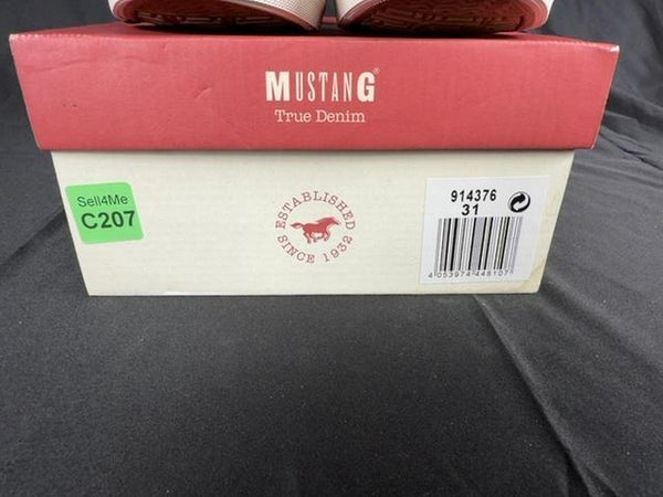 Baskets Mustang gris - 31 Réf: C207