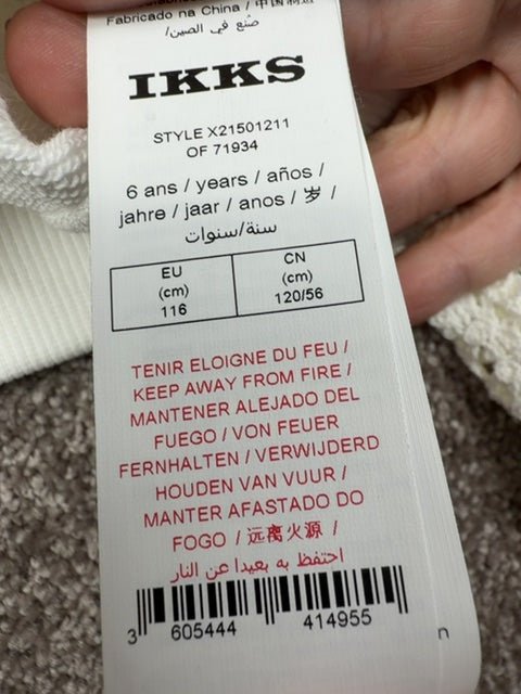 Sweat-shirt Ikks blanc écru et lettres rouges - 6 ans Réf: 642 - Sell4Me
